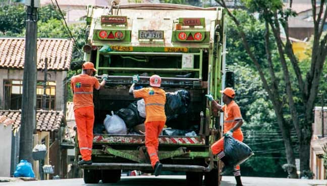 Pemungut sampah pun manusia juga, hargai mereka