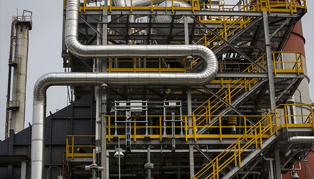 Biggest Vietnam oil refinery boosts output after defects fixed