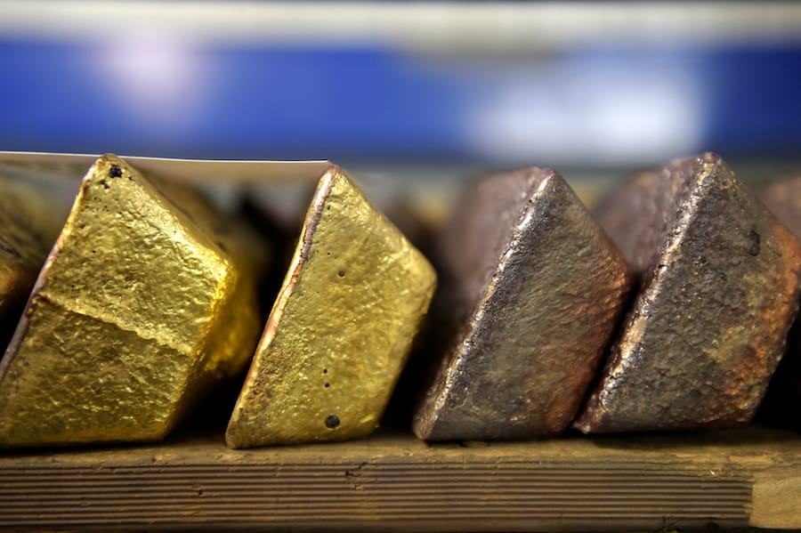 Gold bursts above US$1,300 as slowdown tremors spur New Year rally