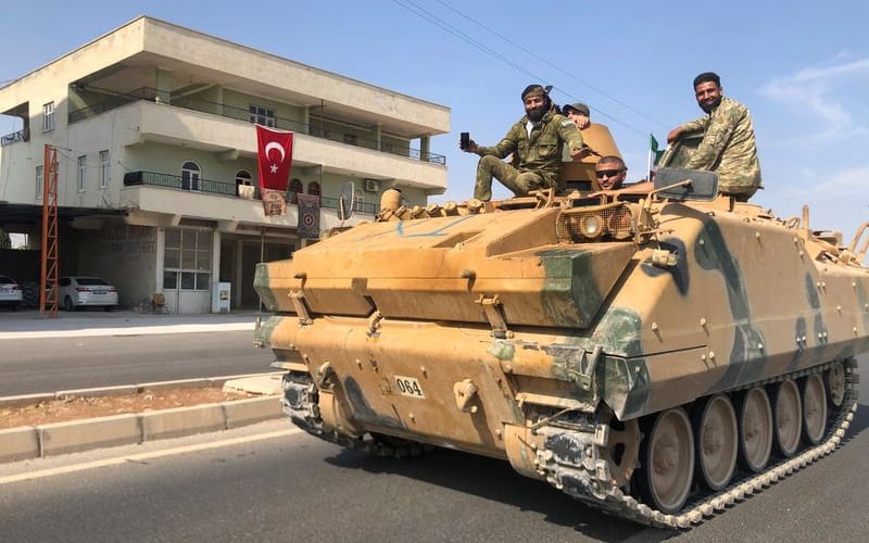 Pejuang Kurdis mula keluar dari bandar sempadan Syria, dakwa Turki