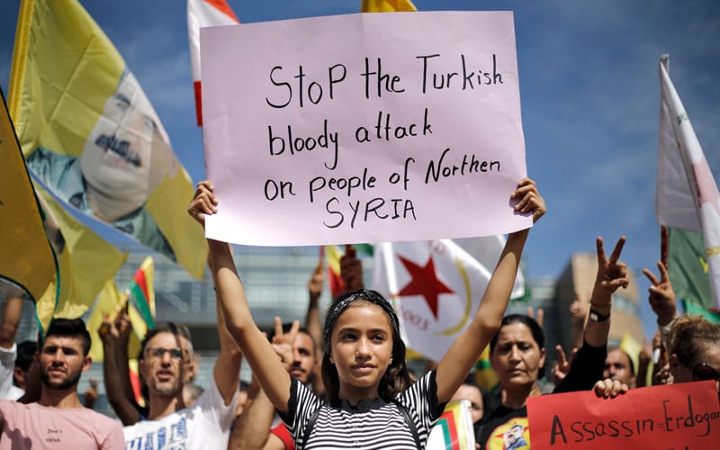 Trump withdraws 1,000 US troops from northern Syria 