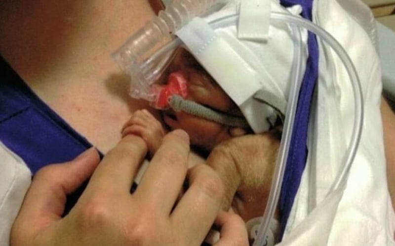 Takut jangkitan Covid-19, wanita lahirkan bayi sendirian di China