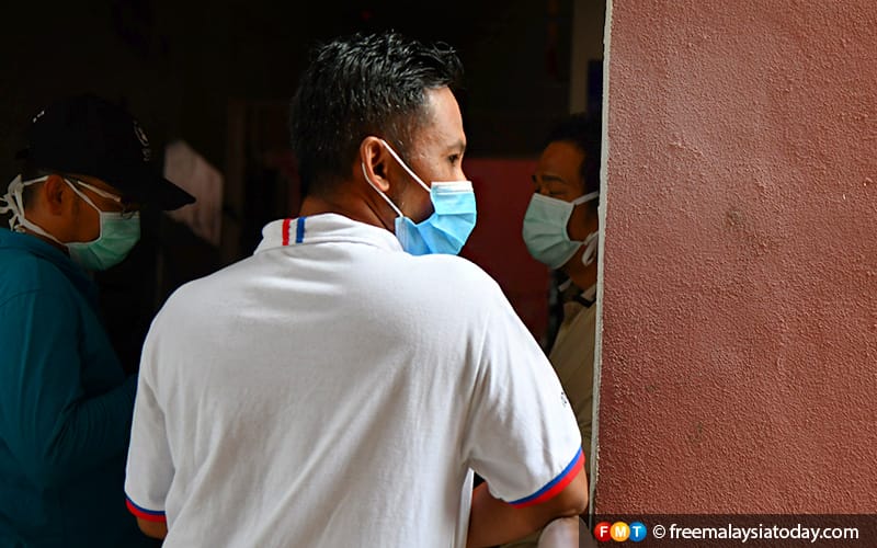 Mahkamah benar peguam, orang awam pakai topeng ketika prosiding