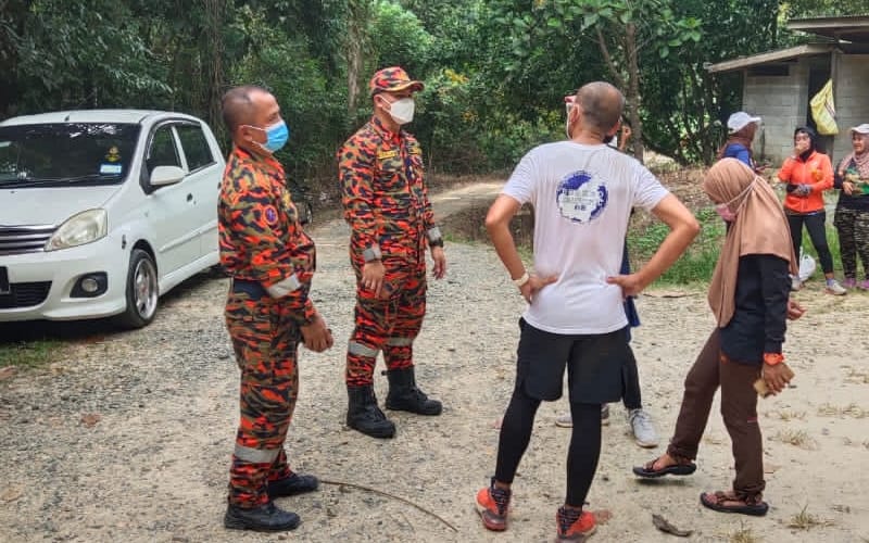 3 individu sesat ketika daki Bukit Bongol