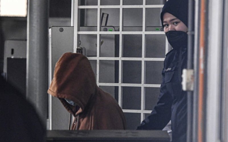 Remaja 15 tahun didakwa bunuh bayi sendiri