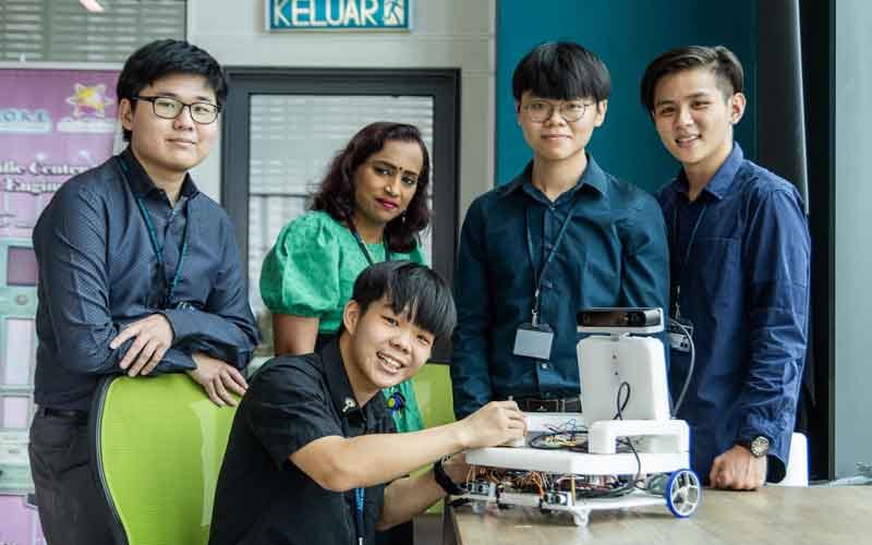Students win engineering contest with autonomous wheelchair prototype