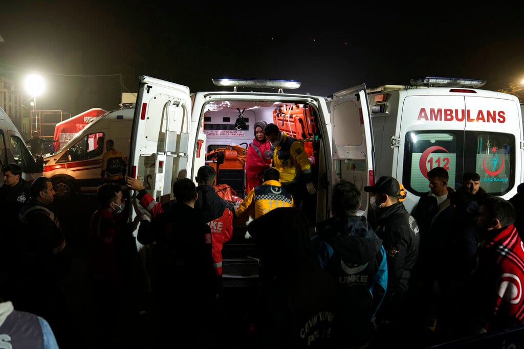 Death toll rises to 40 in Turkish mine blast