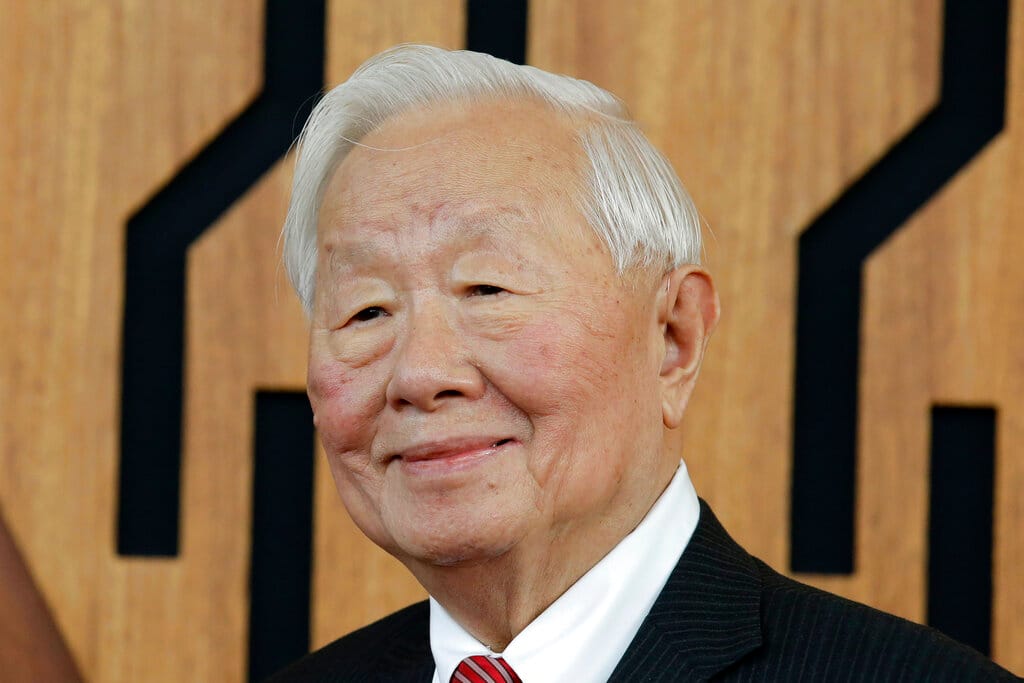 Taiwan’s Apec rep meets China’s Xi, talks chips with Harris