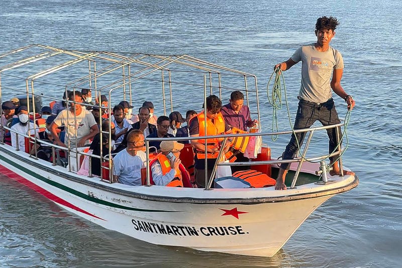 Rohingya say they will not return to camps in Myanmar