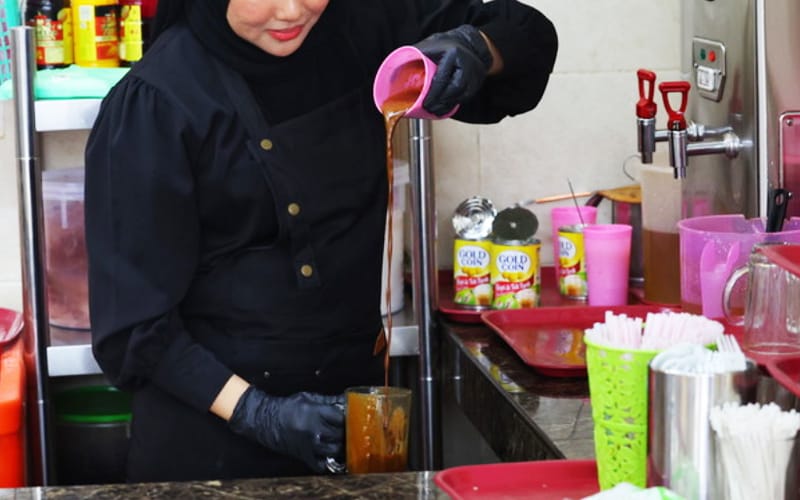 Hanya satu sudu teh gula kalau minum di medan selera Putrajaya