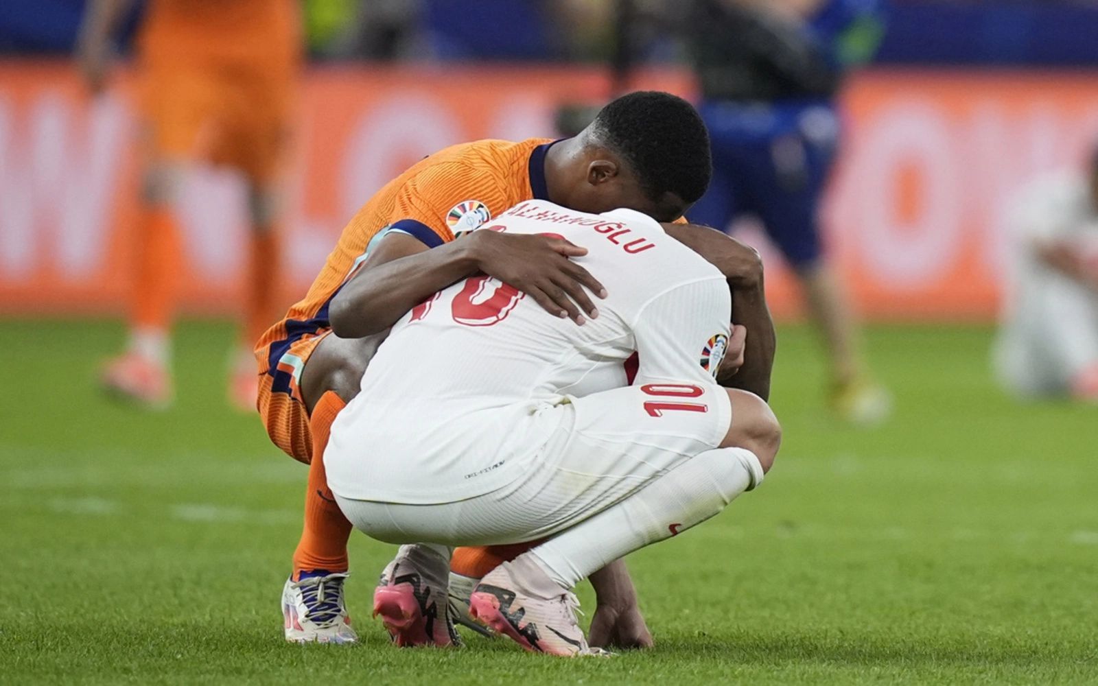 Denzel Dumfries Netherlands Hakan
