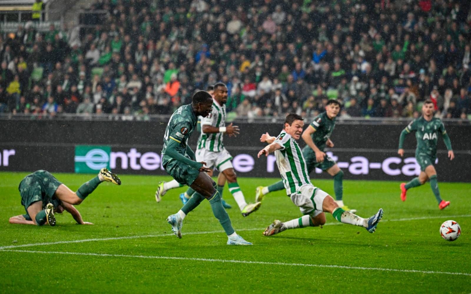 Spurs win at Ferencvaros, Sociedad lose to Anderlecht