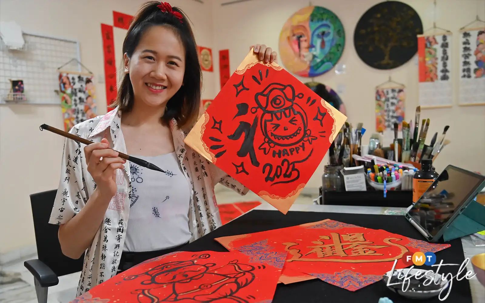 INTERVIEW VIVIAN CHINESE CALLIGRAPHY-NIUNIU'S GALLERY