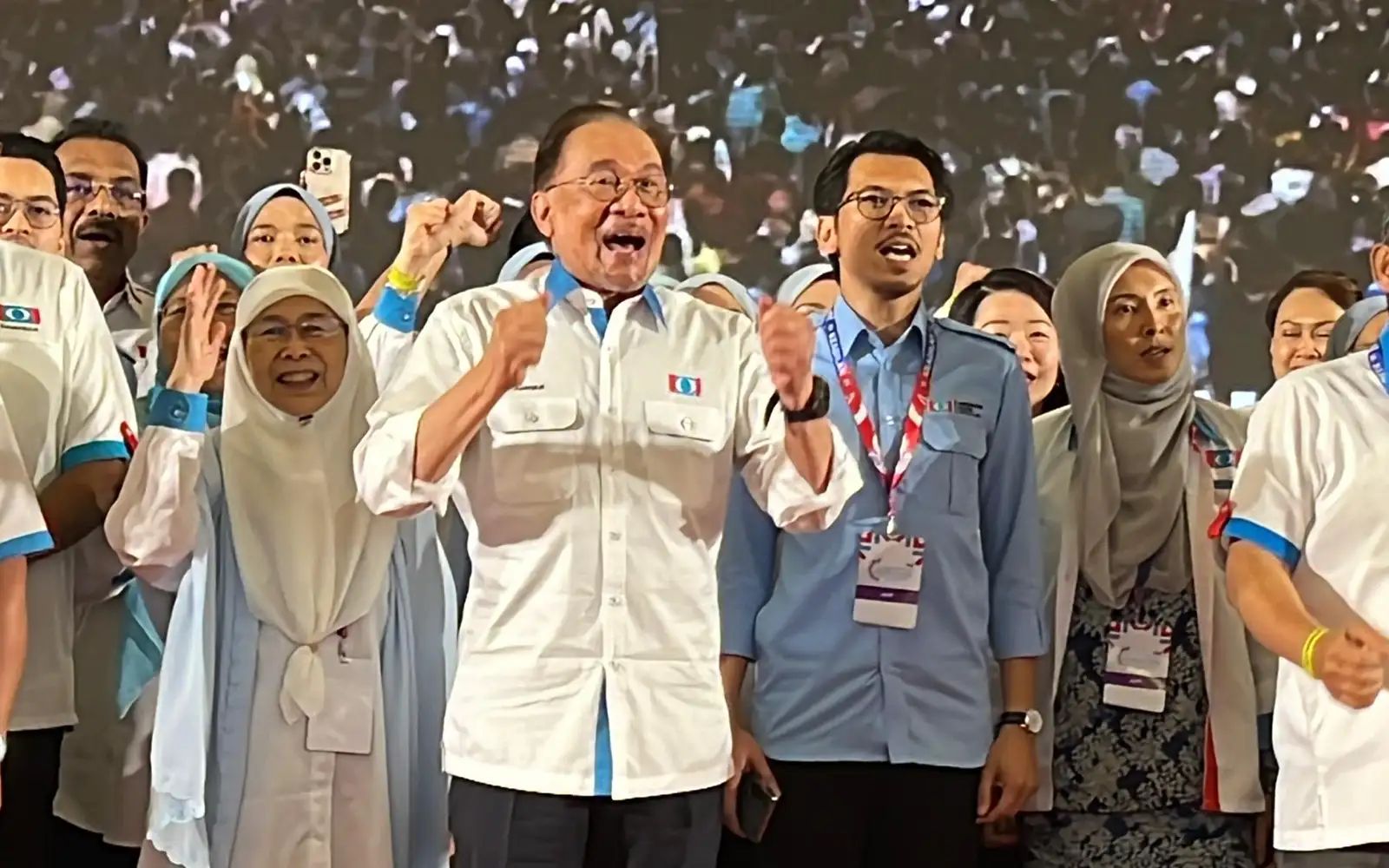 Can the economy win GE16 for Anwar?