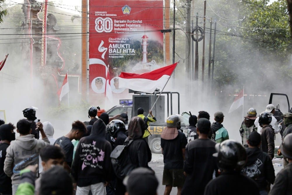 Protests over the death of a motorbike indonesia
