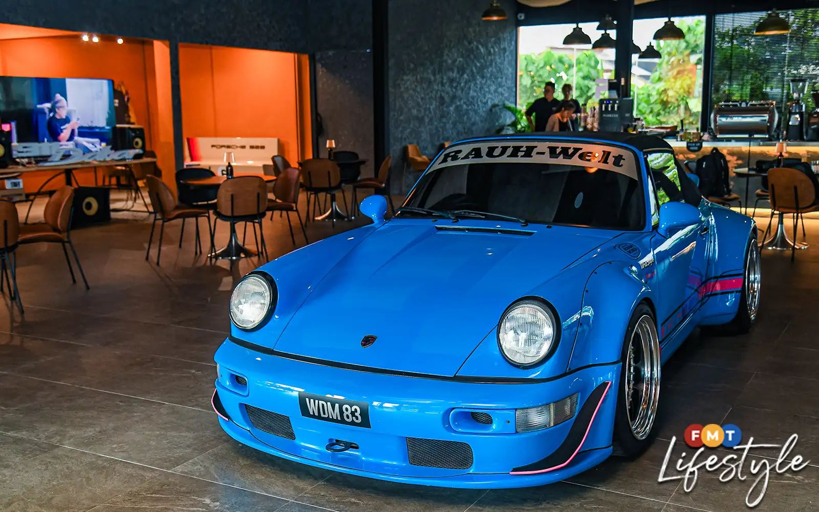 Carfé: a pit stop for cars, coffee and community