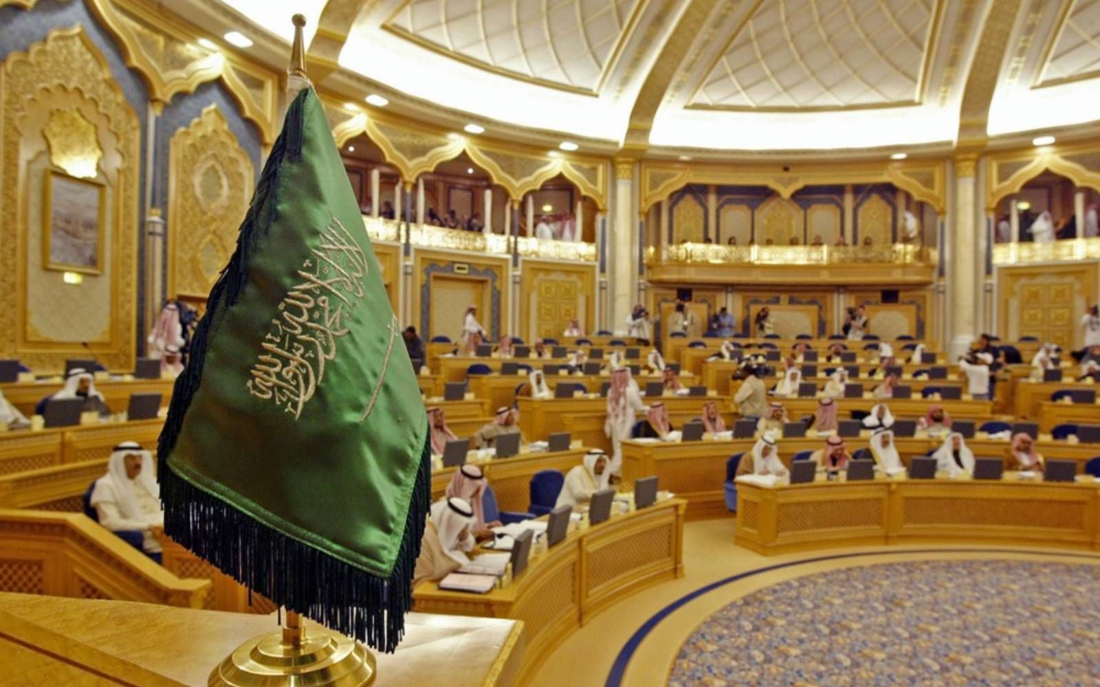 Saudi Arabia powers forward with deficit spending to fund reforms