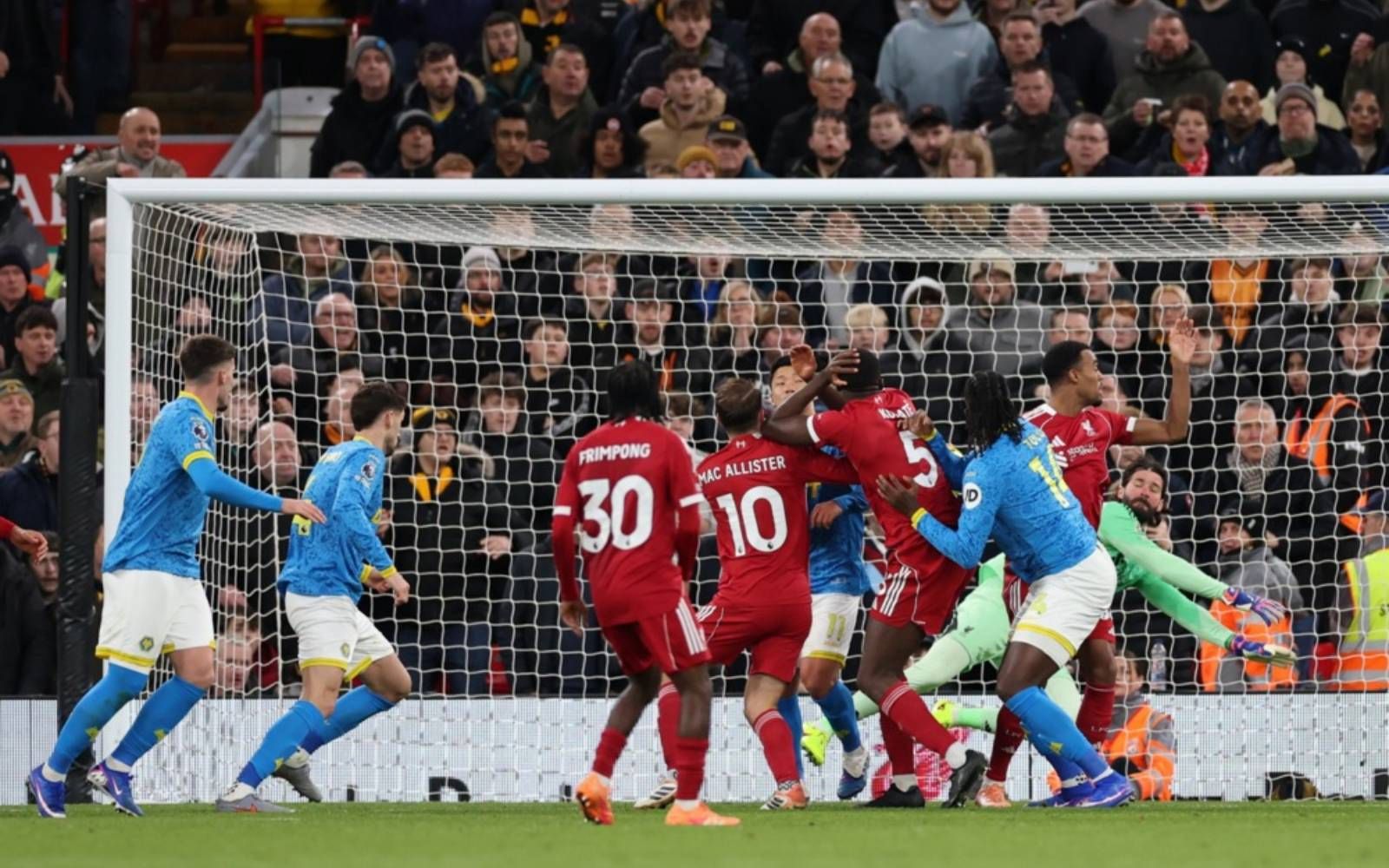 Liverpool’s set-piece coach Briggs leaves club