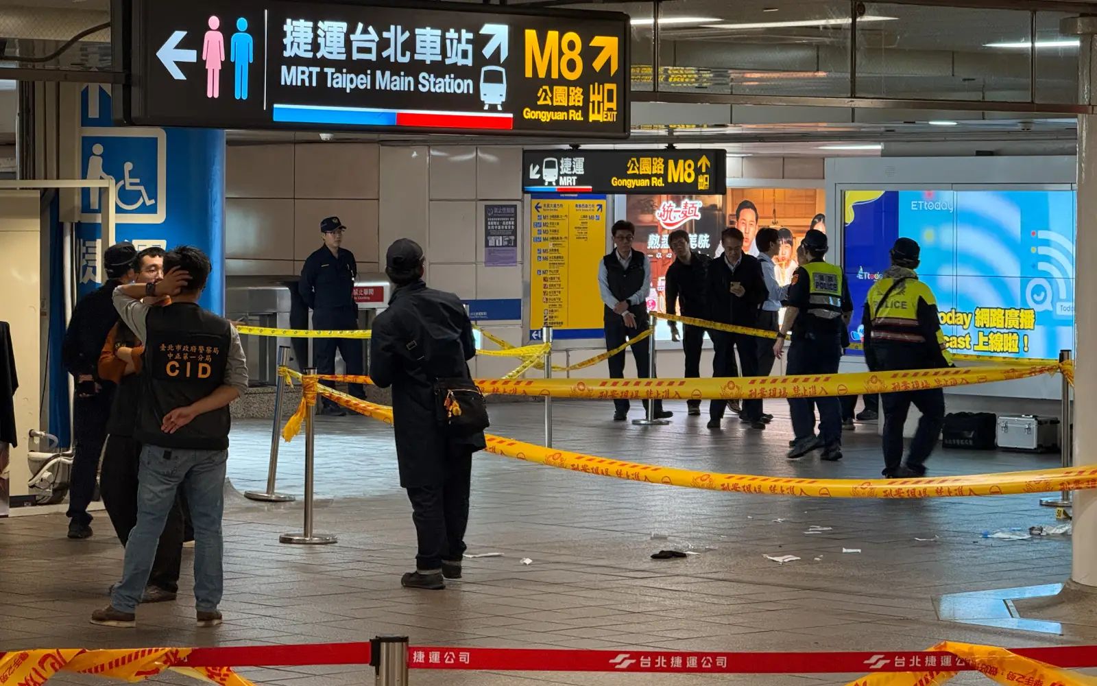 3 killed in Taipei metro attacks, suspect dead