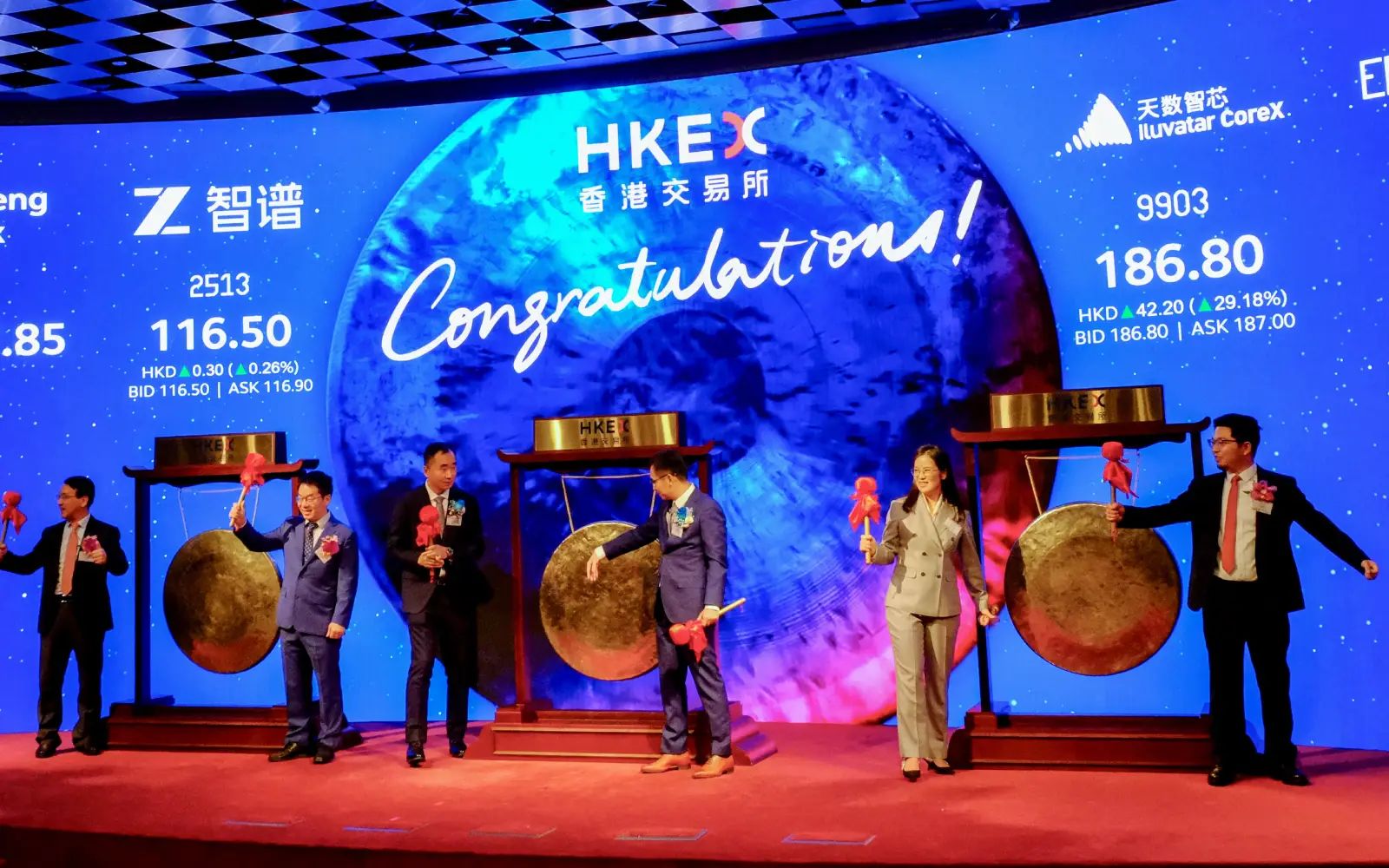 Dazzling Chinese AI debuts mask growing pains