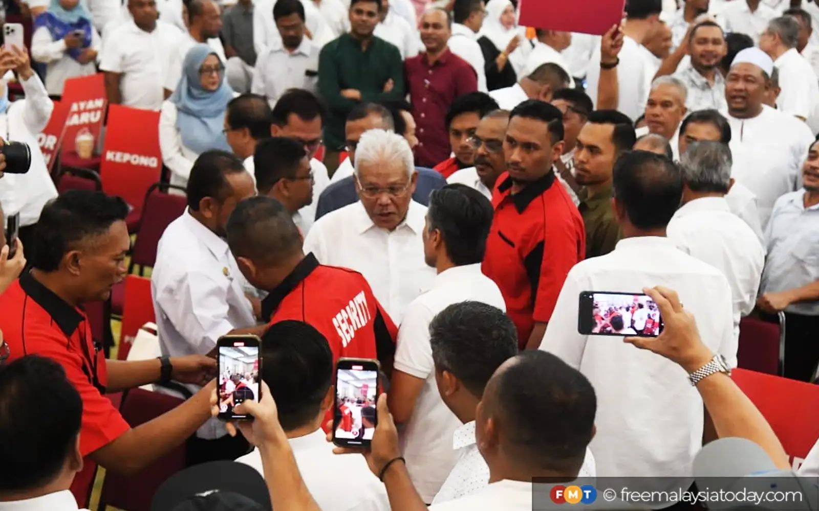 Hamzah Zainudin fmt 14226