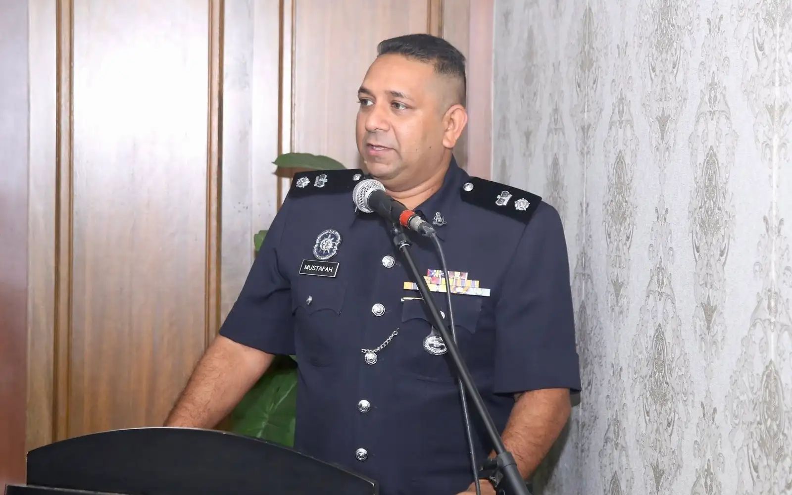 Mahkamah arah wanita tikam leher ibu jalani pemeriksaan mental