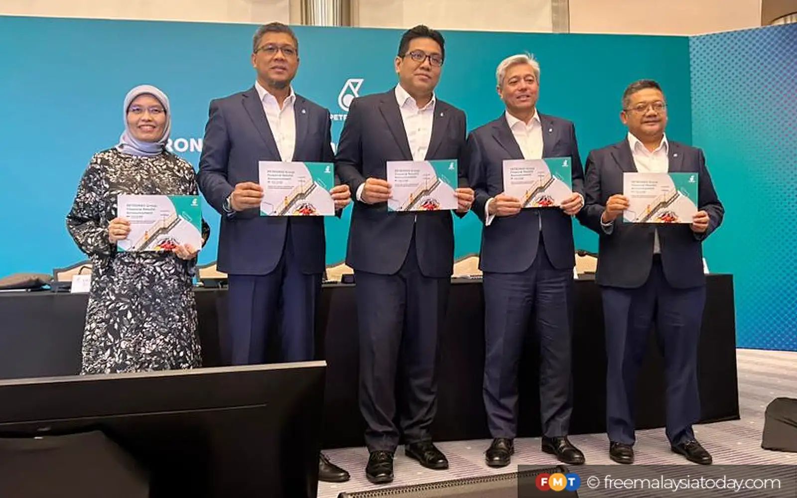 Untung Petronas turun 18% kepada RM45.4 bilion