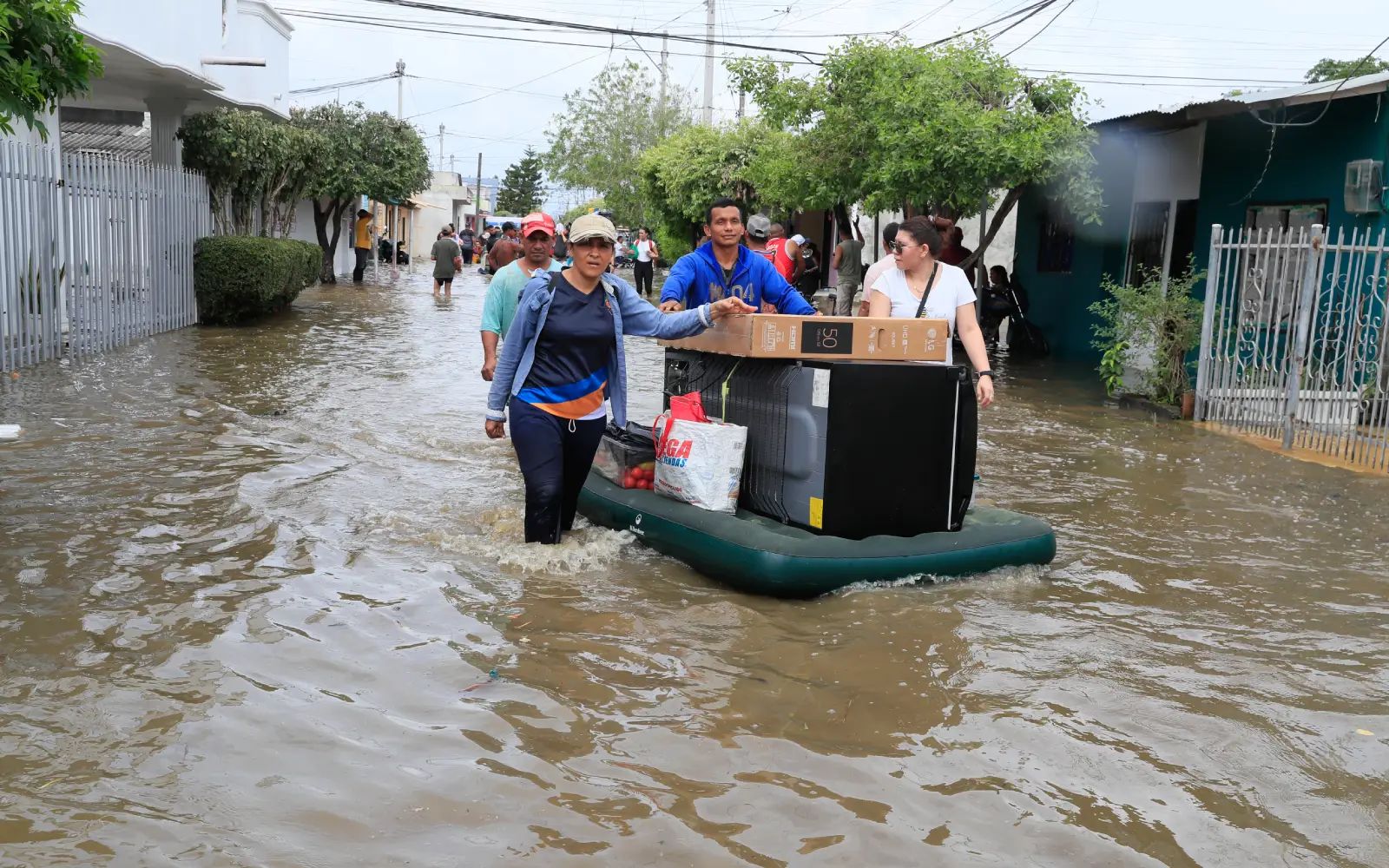 Torrential rain in Colombia kills 22, thousands displaced