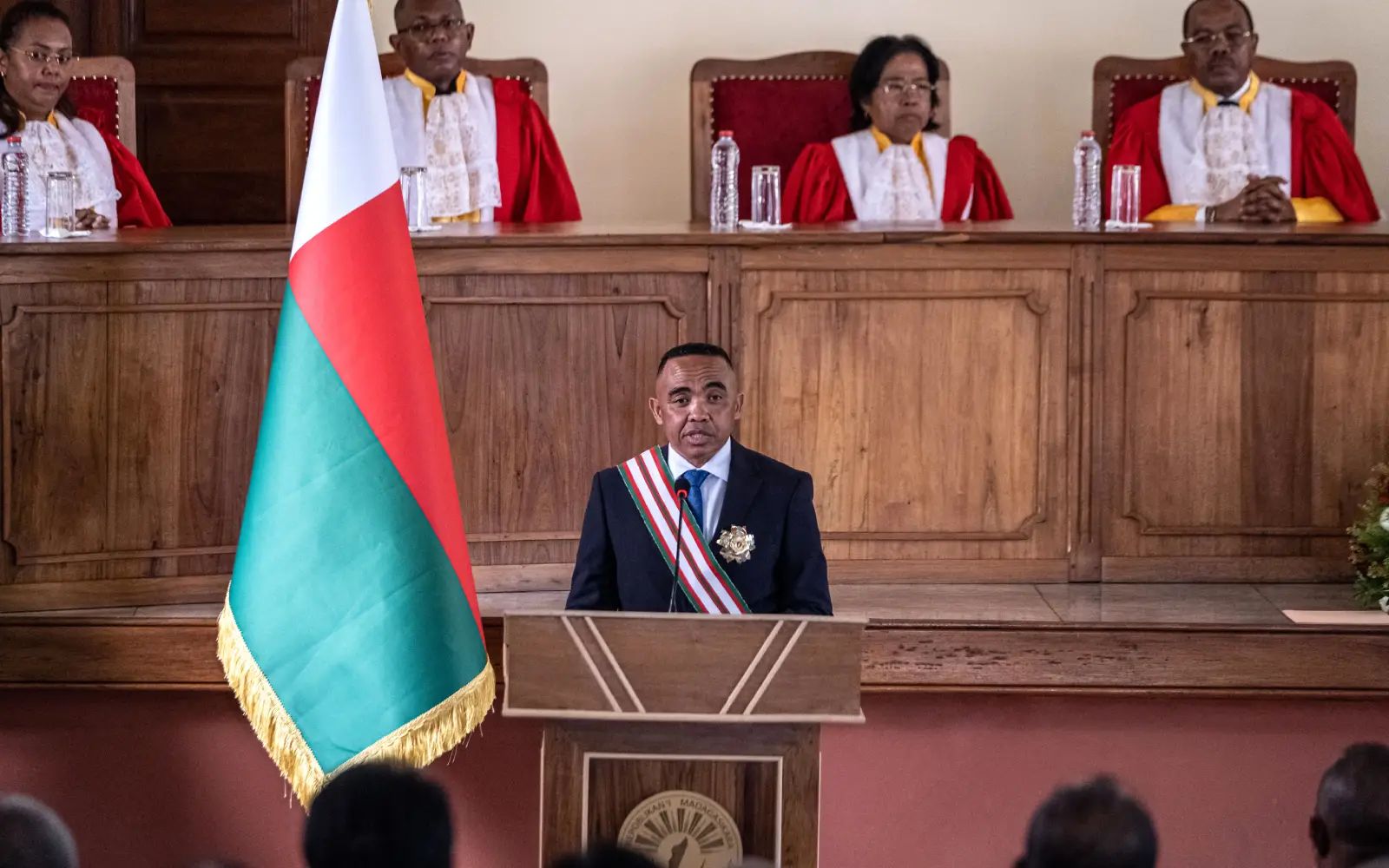 Madagascar’s leader fires PM, cabinet