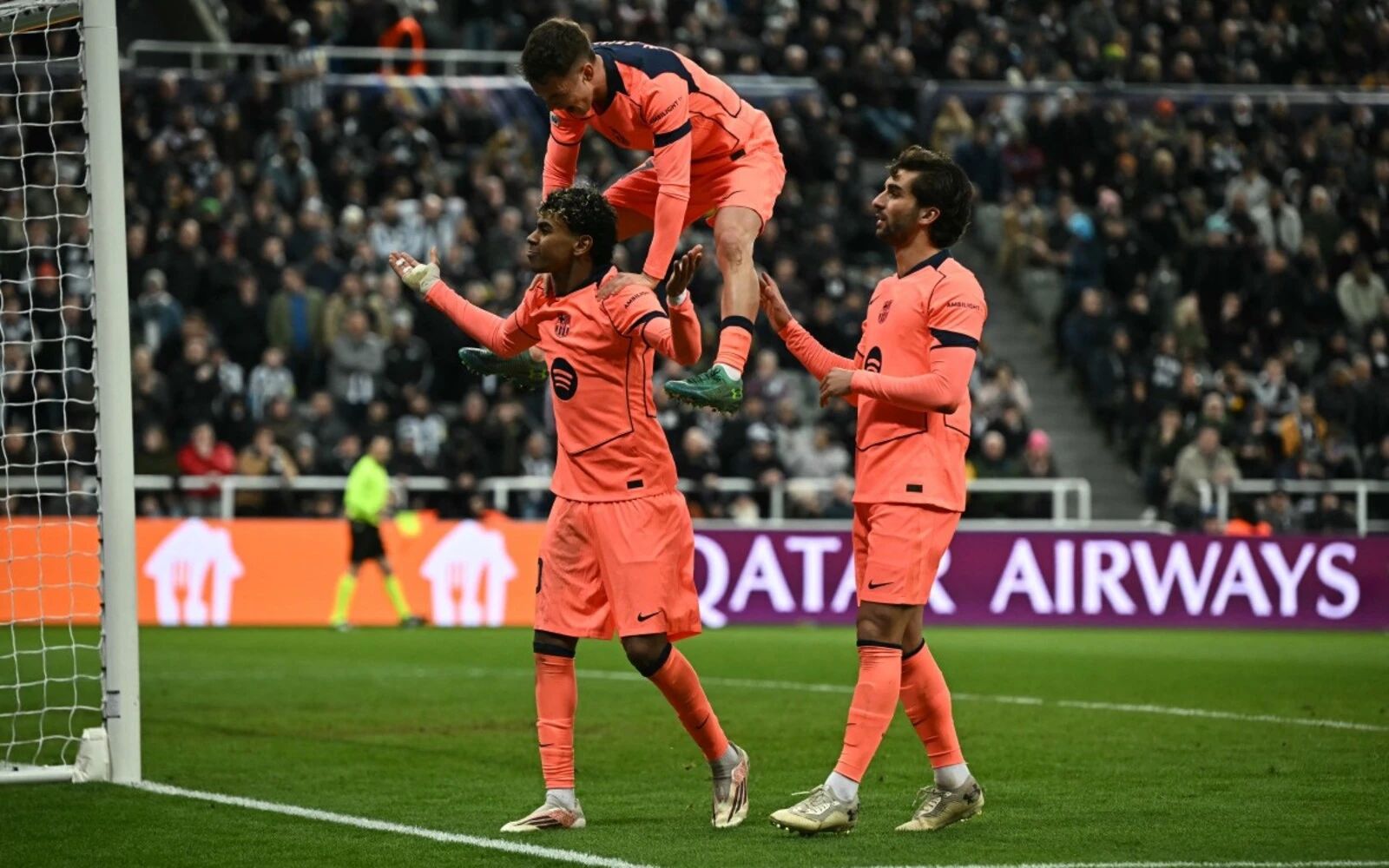 Heartbreak for Newcastle as Yamal’s late penalty rescues draw for Barca