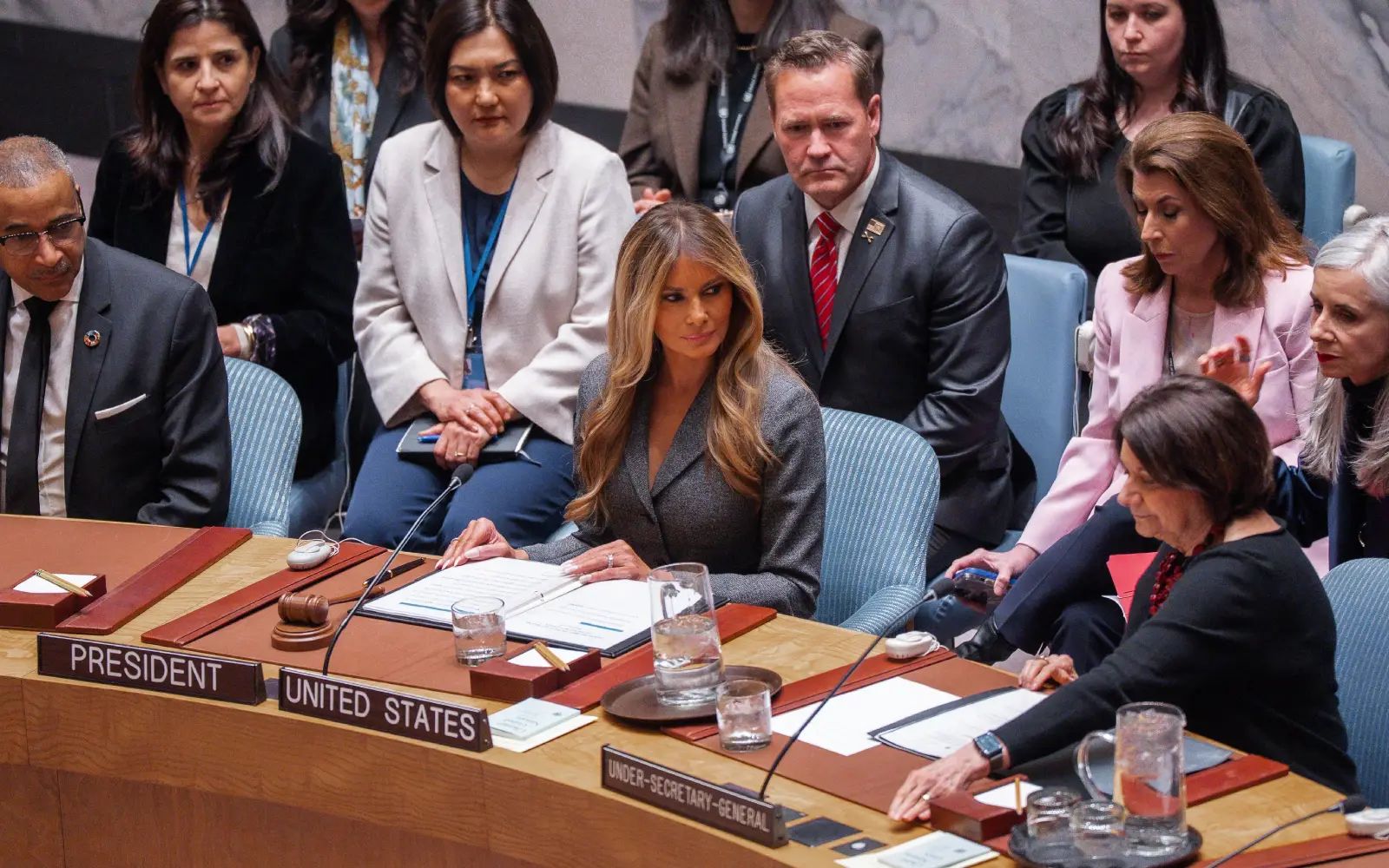 Melania Trump chairs UN meeting on children in conflict