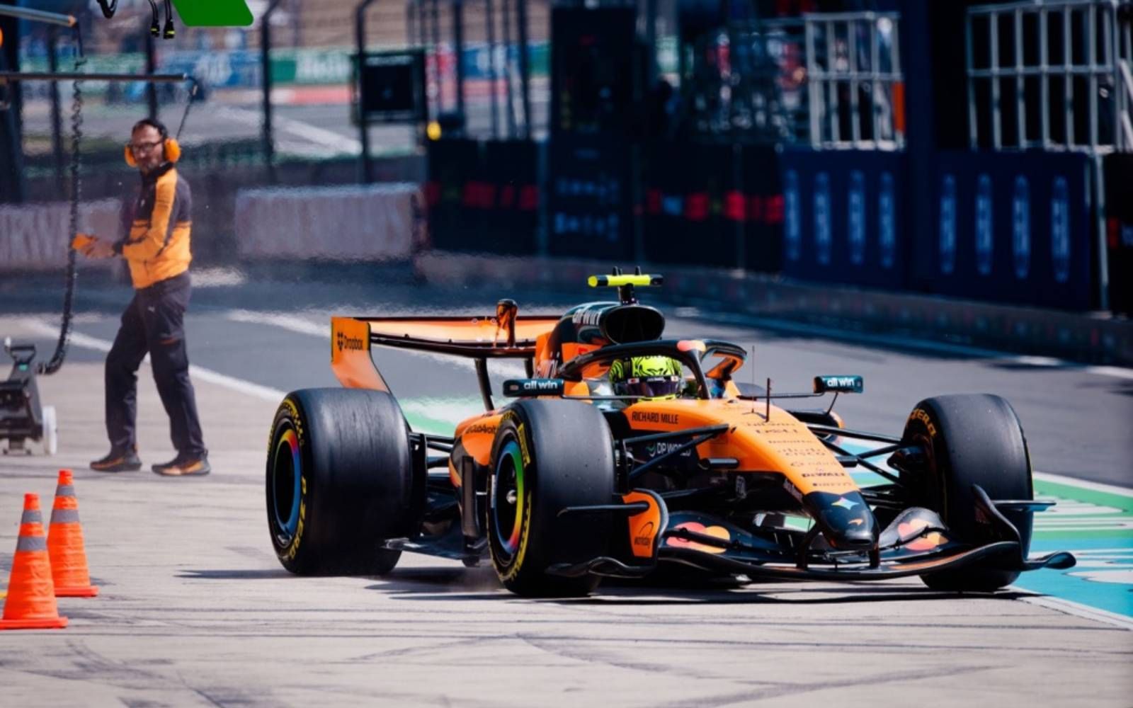 Norris talks up McLaren chances after double China disaster