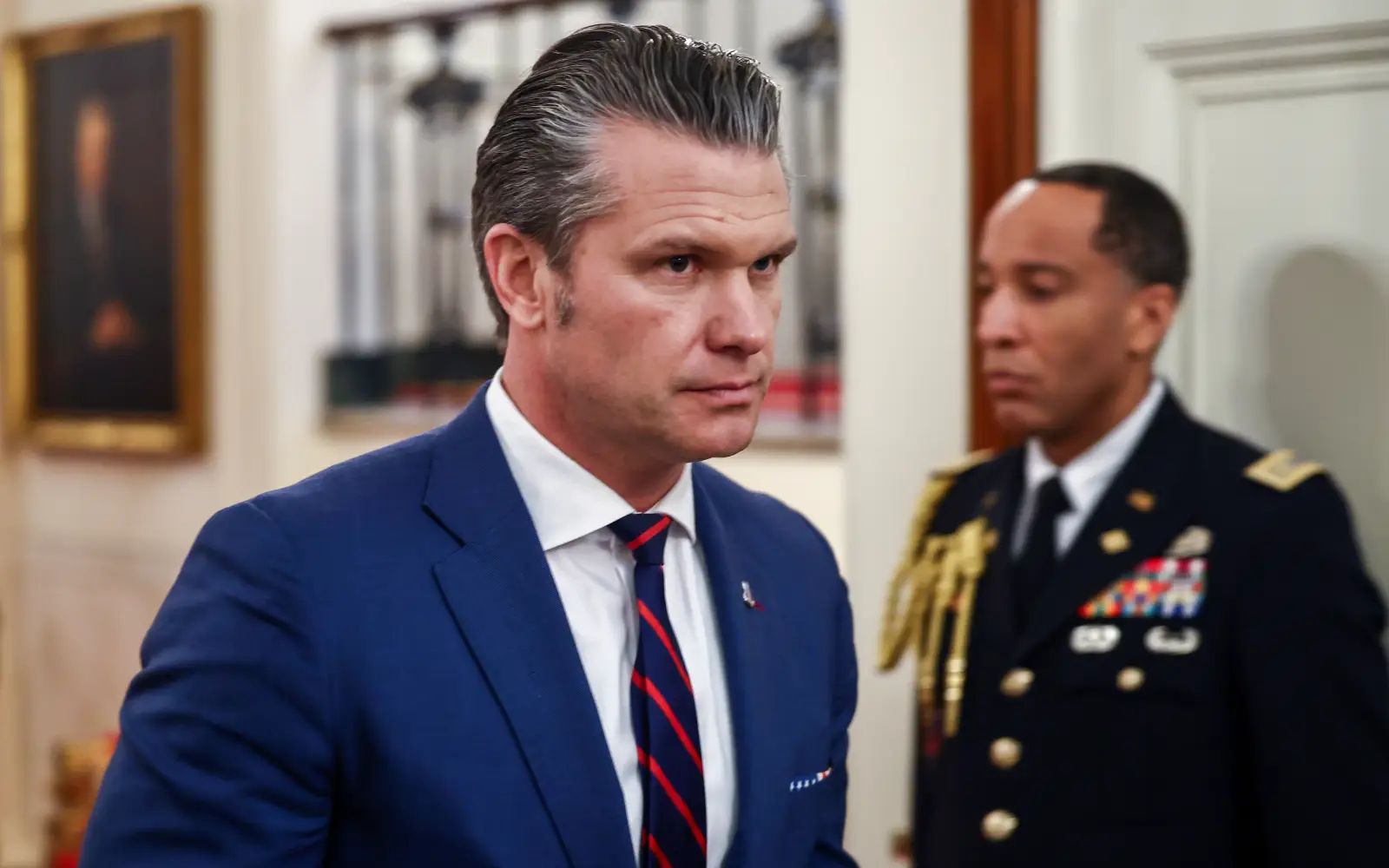 Pentagon limits info, clashes with press over Iran