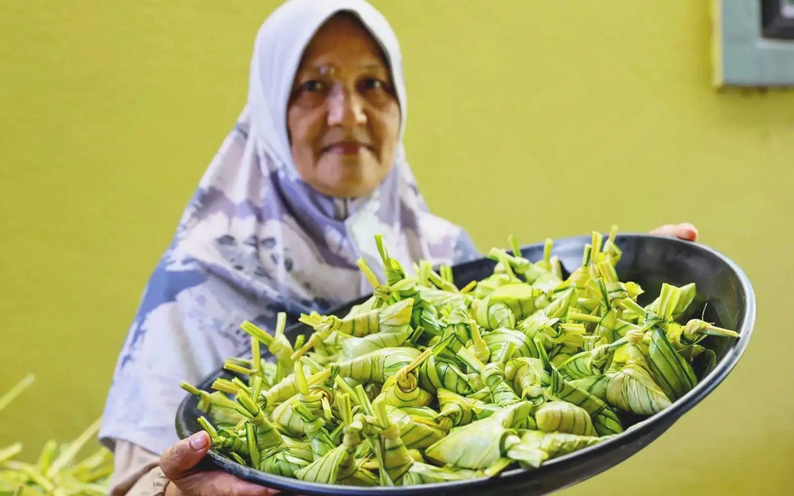 In Chukai, ketupat palas still steals the show every Raya