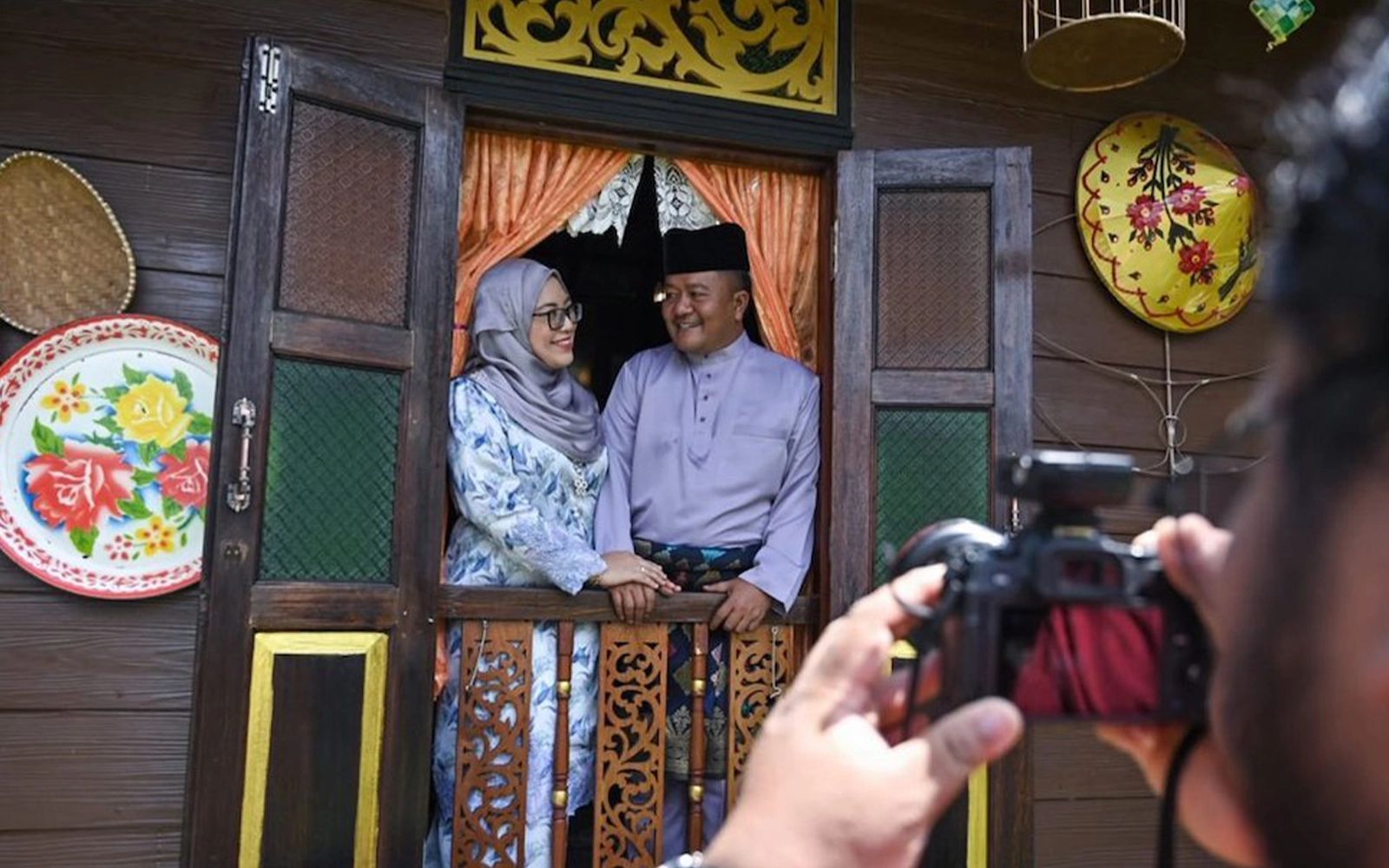 Photographer turns Raya portraits into lifeline for children