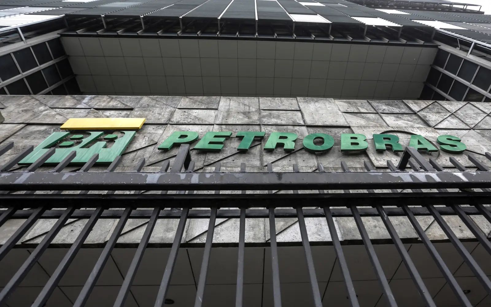 Brazil’s Petrobras sees profit soar on record output