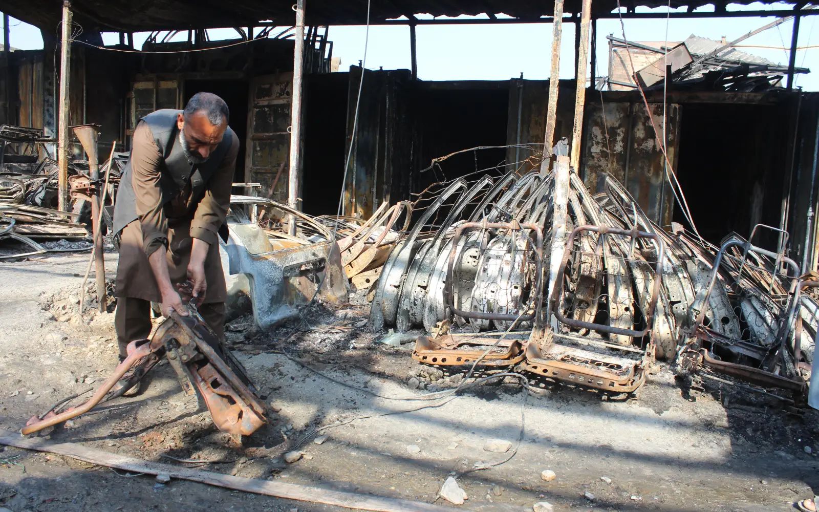 Afghan govt says Pakistan struck Kabul and border provinces