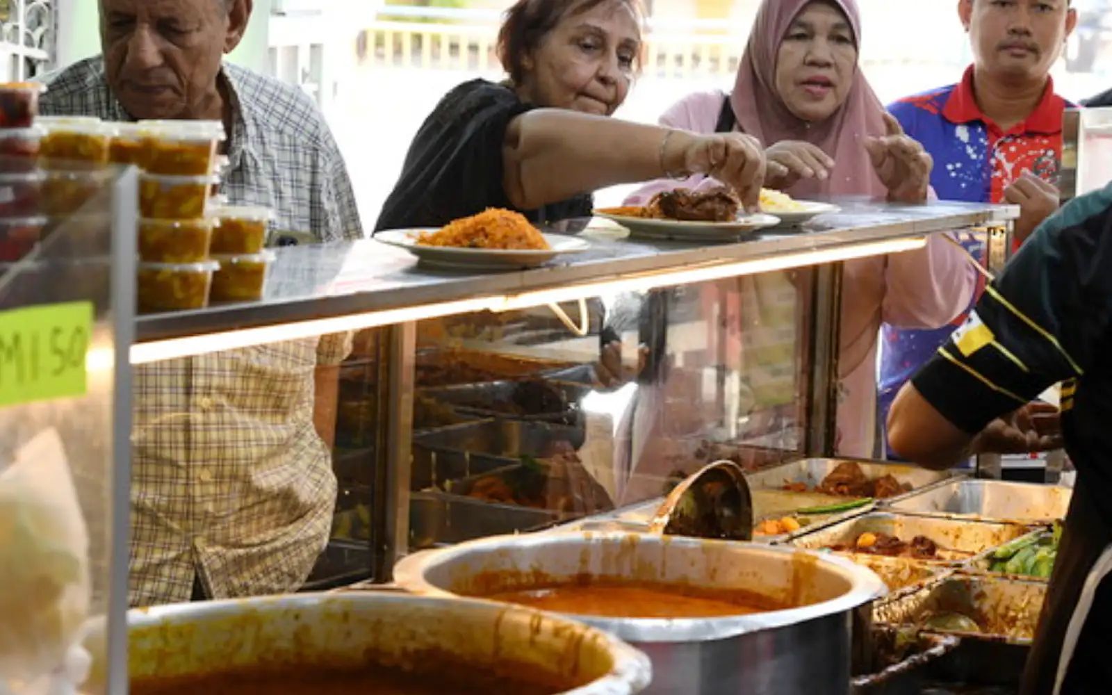 Kos naik hingga 30%, pengusaha restoran terkesan dengan isu global