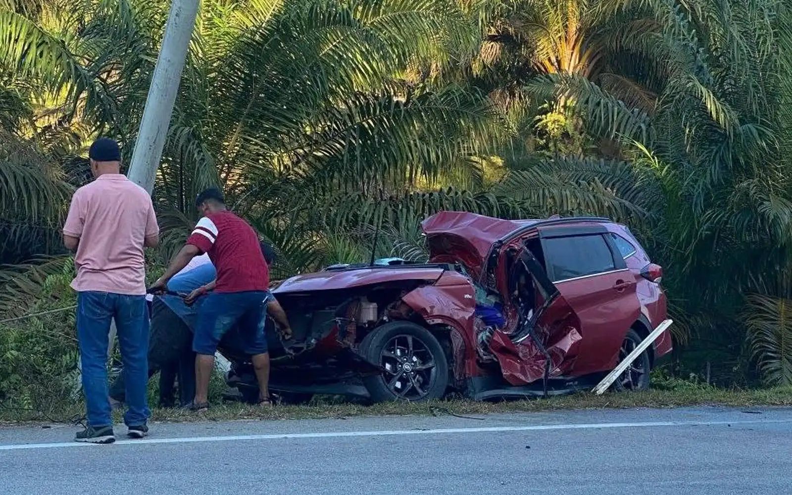 Mum, daughter and son die in Dungun crash