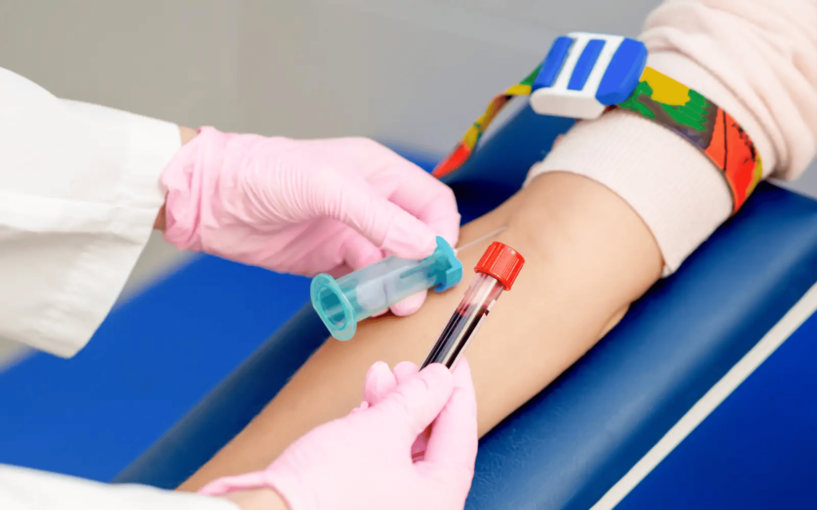 Here’s how a simple blood test could potentially detect cancers early