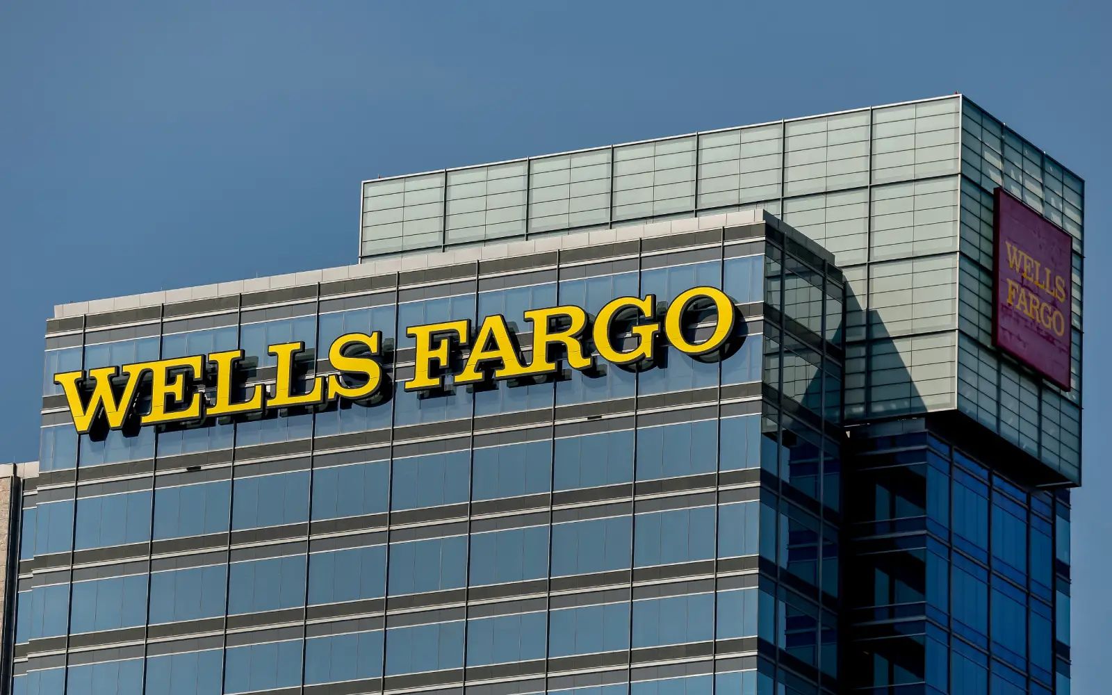 Wells Fargo’s interest income misses expectations, shares fall