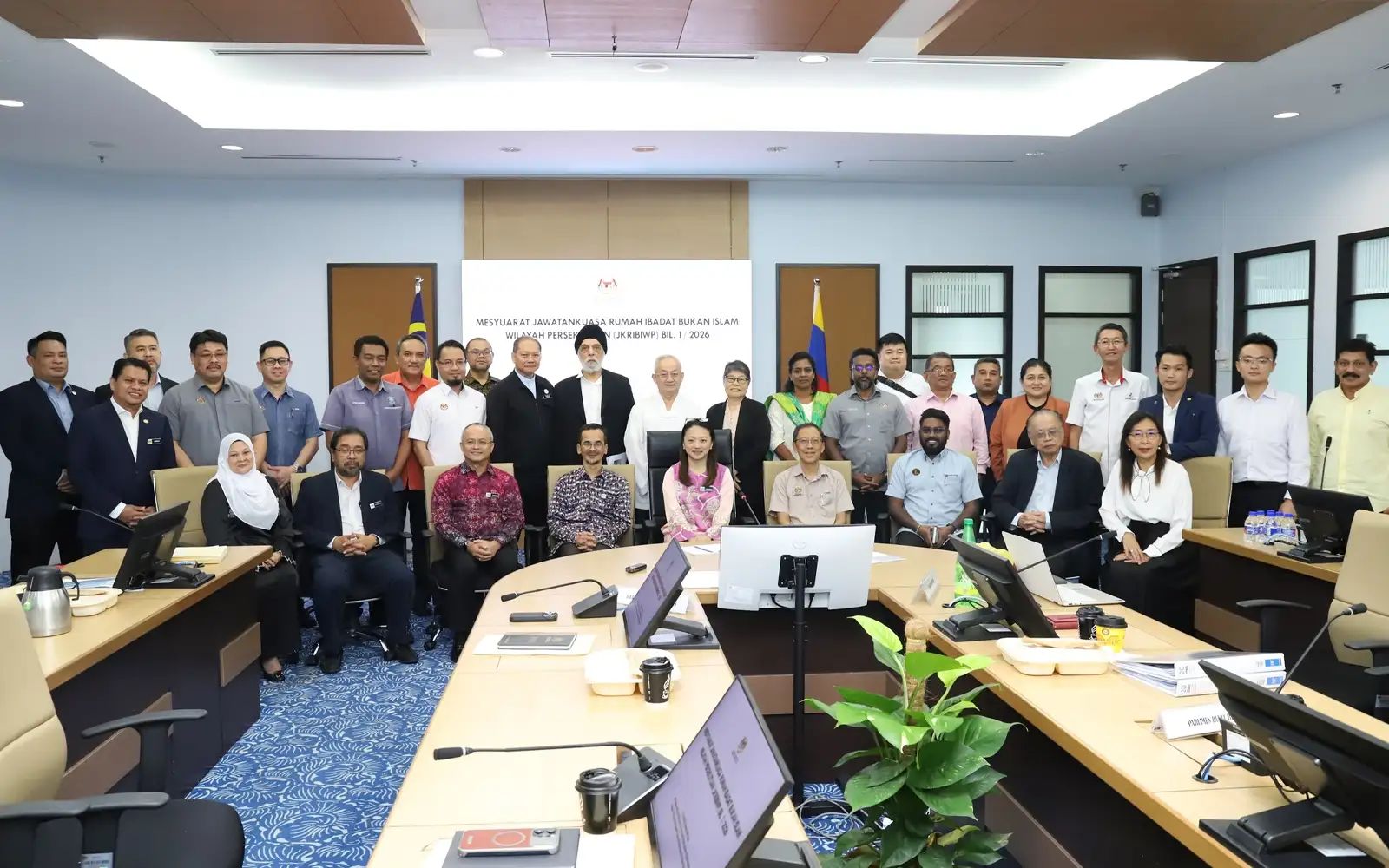 163 non-Muslim houses of worship in KL built on govt land, says Yeoh