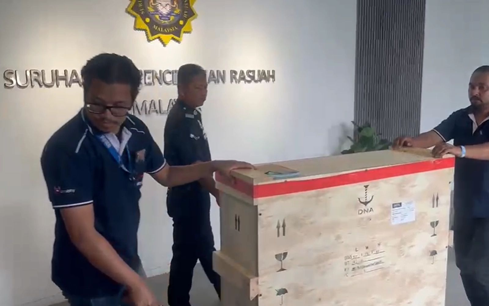 4 1MDB-linked artworks returned