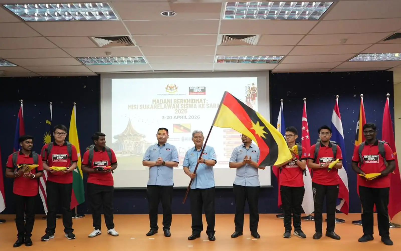 Misi sukarelawan siswa ke Sarawak perkukuh perpaduan nasional, kata menteri