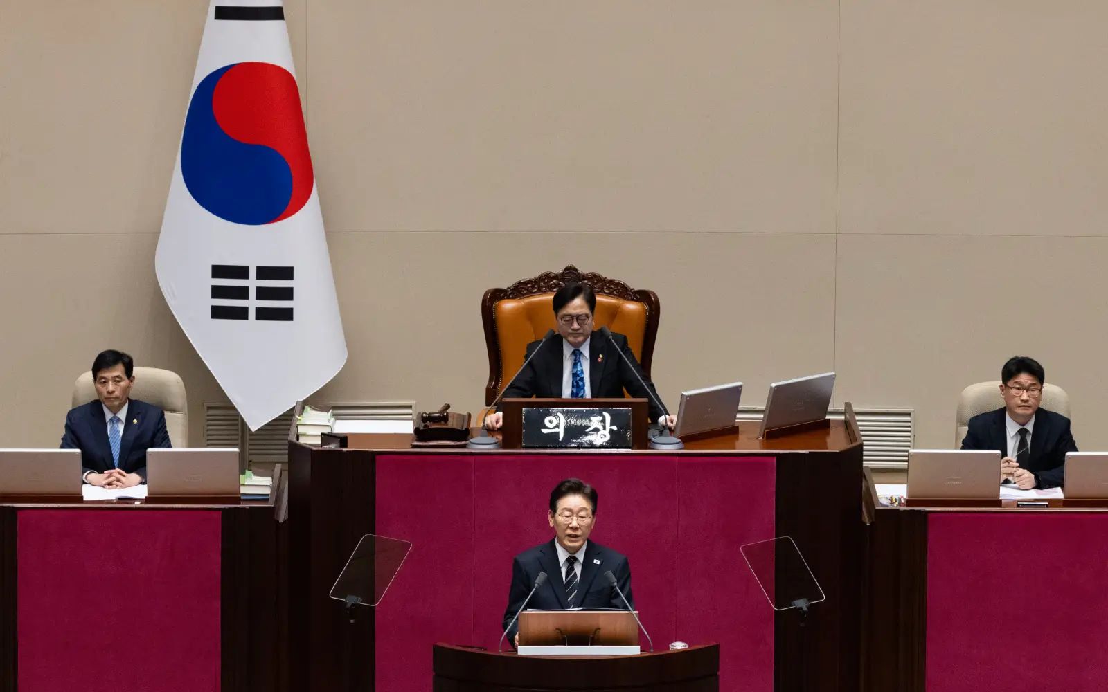 South Korean president says economy on ‘wartime footing’ over Iran war