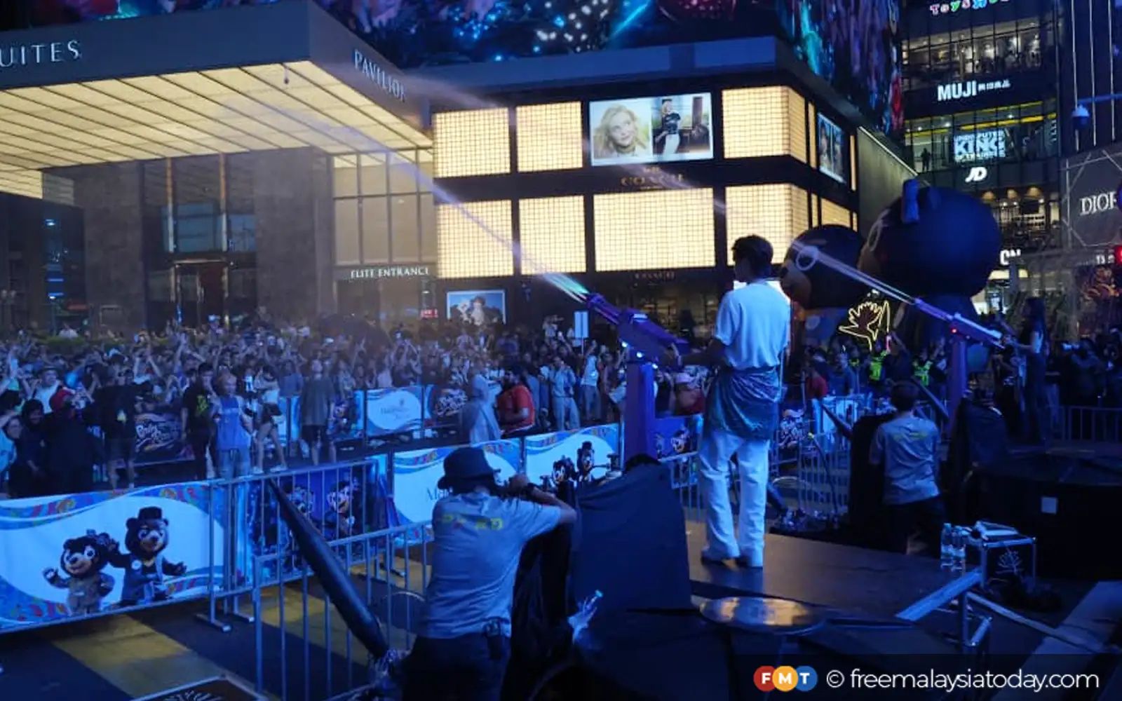 Kritikan terhadap Rain Rave Water Music Festival tak konsisten, kata Tiong