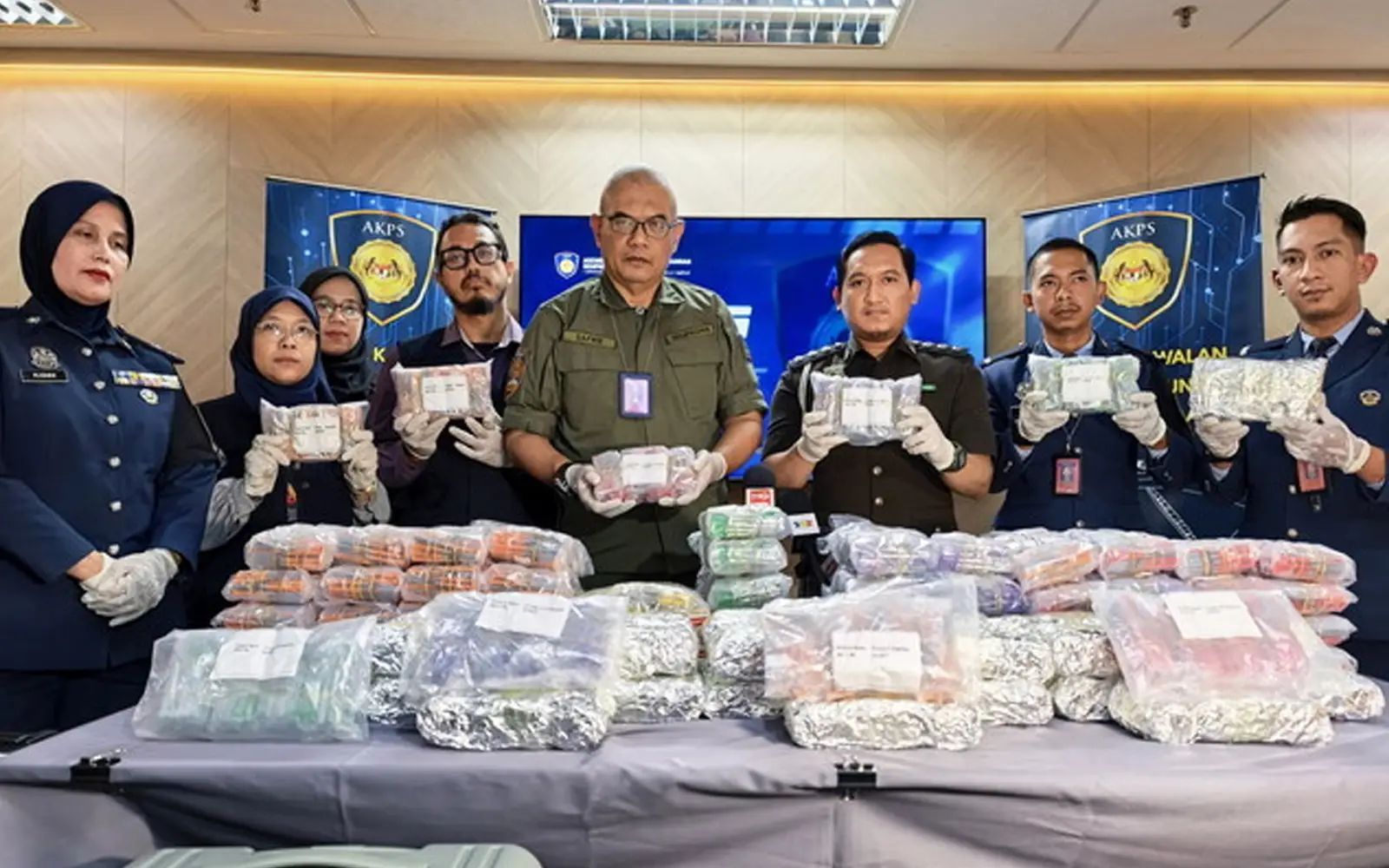 AKPS gagalkan cubaan seludup ubat tak berdaftar RM7.7 juta