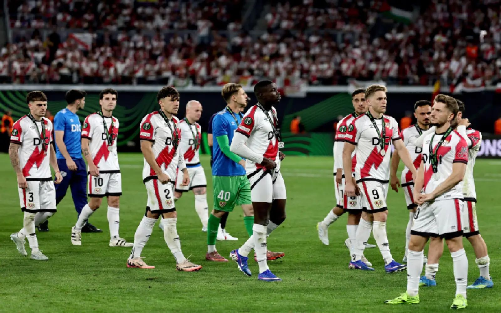 Dejected players of Rayo Vallecano with their runner-up medals after the UEFA Conference League final match Crystal Palace against Rayo Vallecano, in Leipzig, Germany, 27 May 2026. Crystal Palace won 1-0. EPA