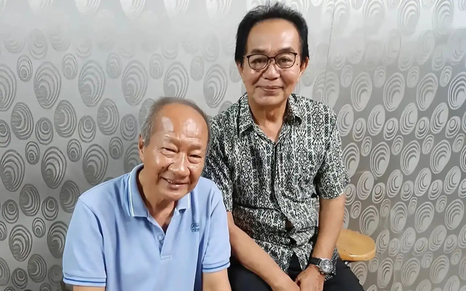 4 Billy Chang (left) and Hussein Idris (The Strollers pic) 9526