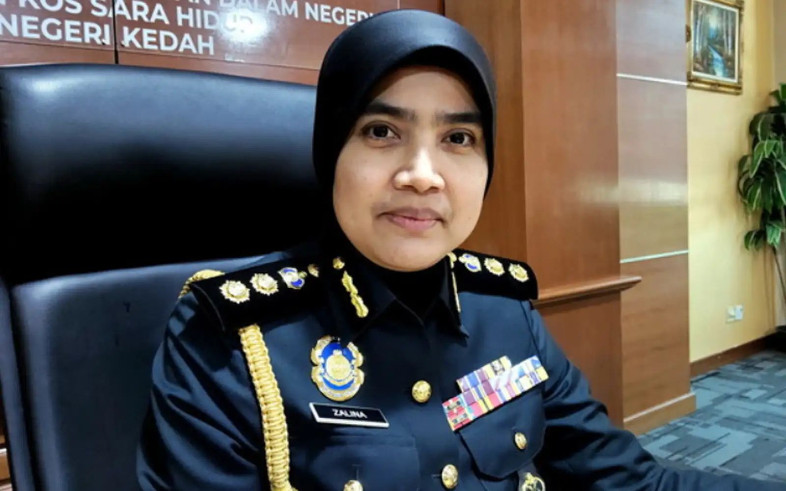 Ketua Pegawai Penguat Kuasanya Zalina Aziz bernama pic 30526